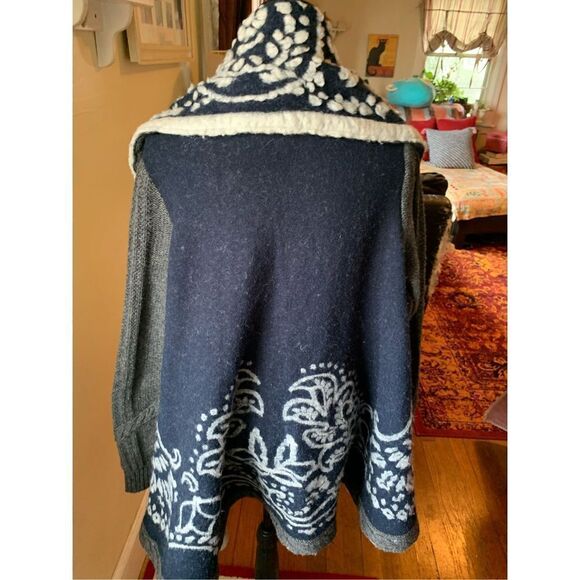 Anthropologie Sleeping on Snow Navy White Gray Open Cardigan Sweater - Picture 7 of 10